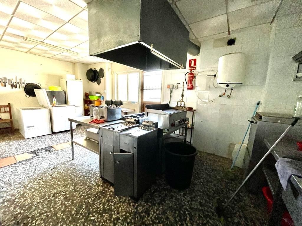 Kommersiell til salgs i Roquetas de Mar - € 115 324 (Ref: 9458649)