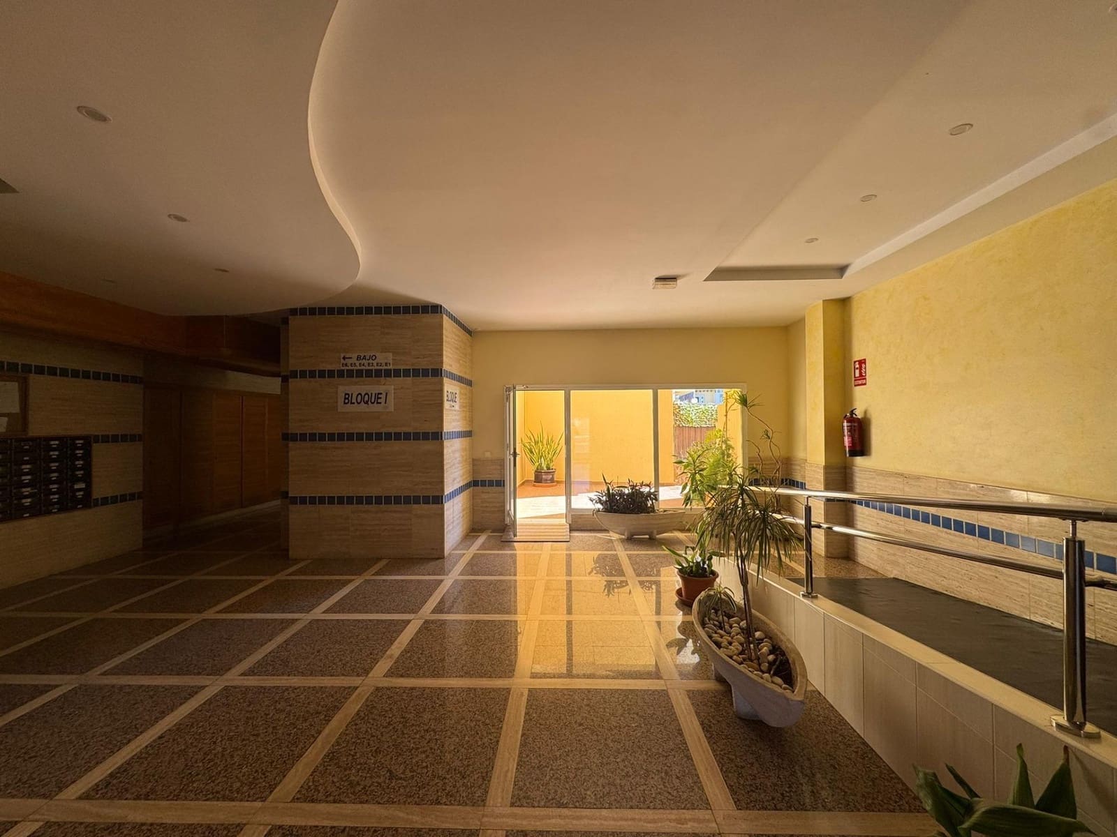 2 makuuhuone Asunto myytävänä paikassa Roquetas de Mar mukana uima-altaan - 169 000 € (Ref: 9458651)