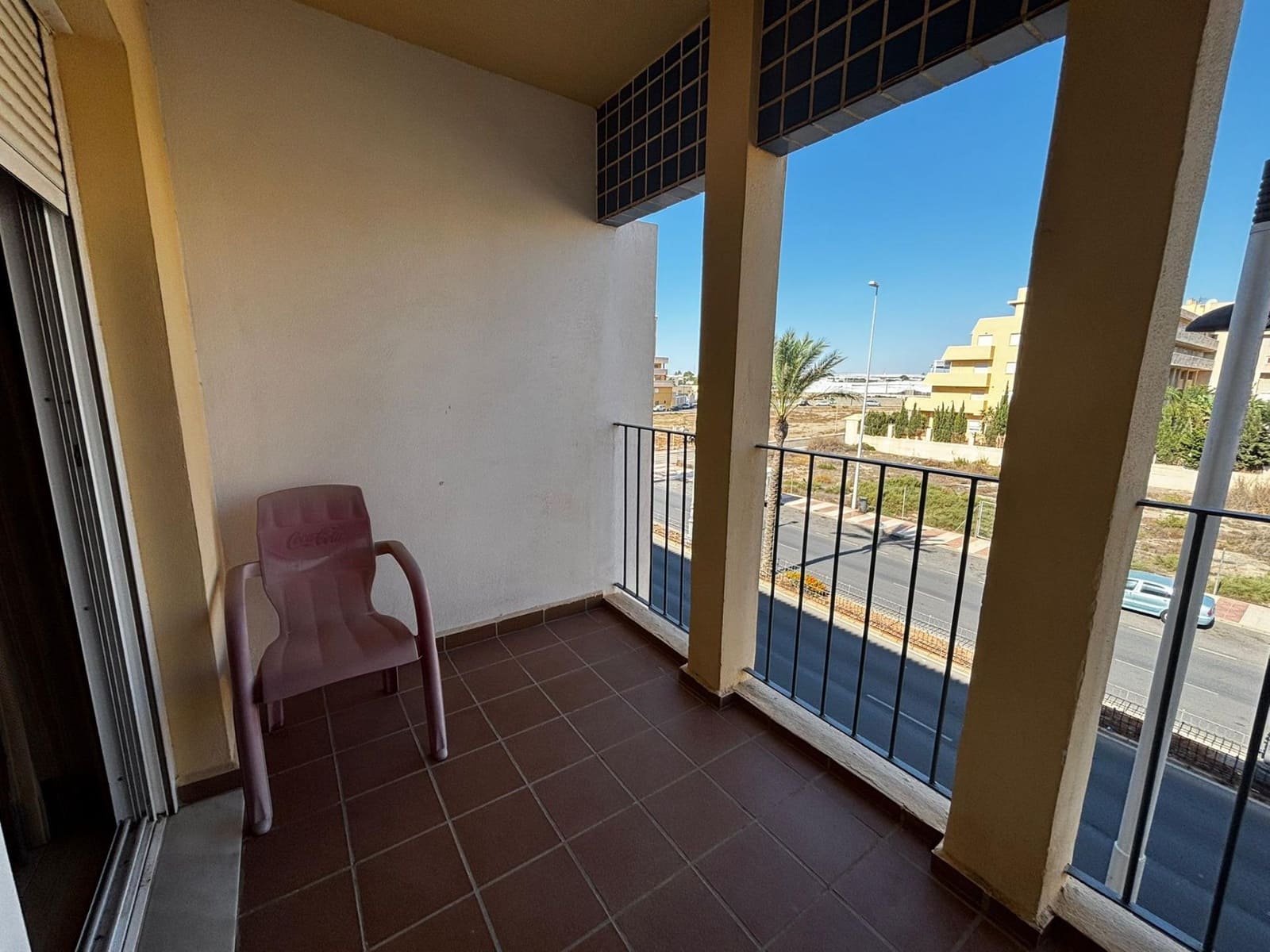 2 makuuhuone Asunto myytävänä paikassa Roquetas de Mar mukana uima-altaan - 169 000 € (Ref: 9458651)