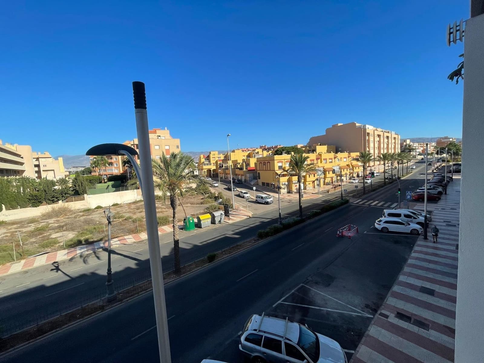 2 makuuhuone Asunto myytävänä paikassa Roquetas de Mar mukana uima-altaan - 169 000 € (Ref: 9458651)