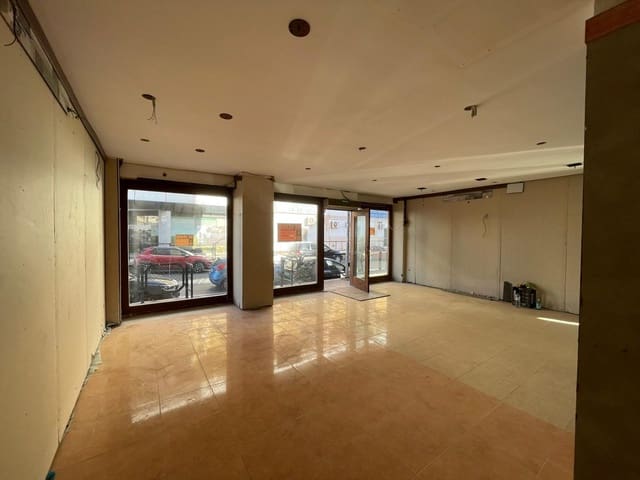 3 slaapkamer Commercieel te koop in Roquetas de Mar - € 140.000 (Ref: 9458654)