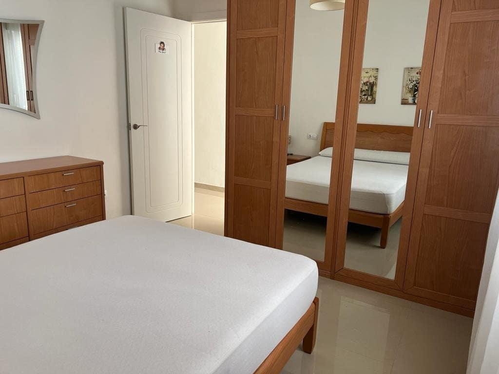 5 slaapkamer Huis te koop in Roquetas de Mar - € 265.000 (Ref: 9458655)