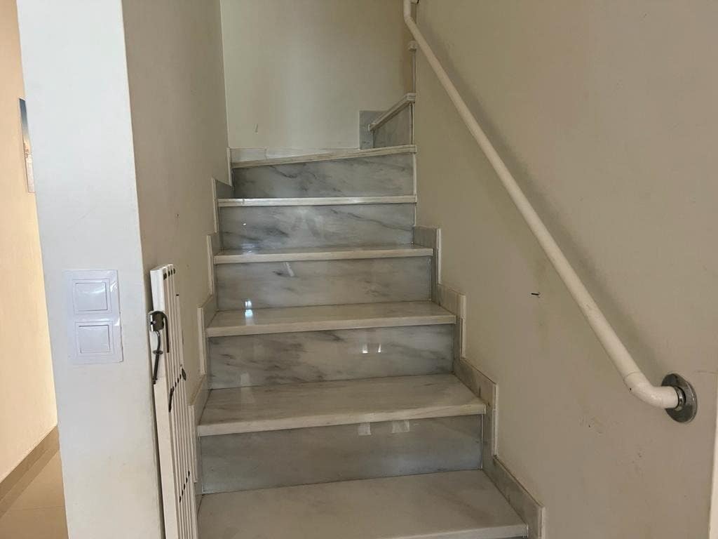 5 slaapkamer Huis te koop in Roquetas de Mar - € 265.000 (Ref: 9458655)