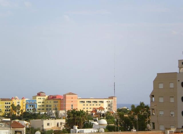 2 soverom Leilighet til salgs i Roquetas de Mar med svømmebasseng garasje - € 170 000 (Ref: 9458659)