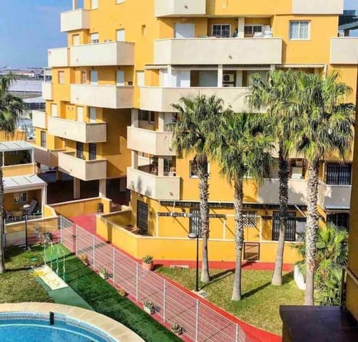 2 soverom Leilighet til salgs i Roquetas de Mar med svømmebasseng garasje - € 170 000 (Ref: 9458659)