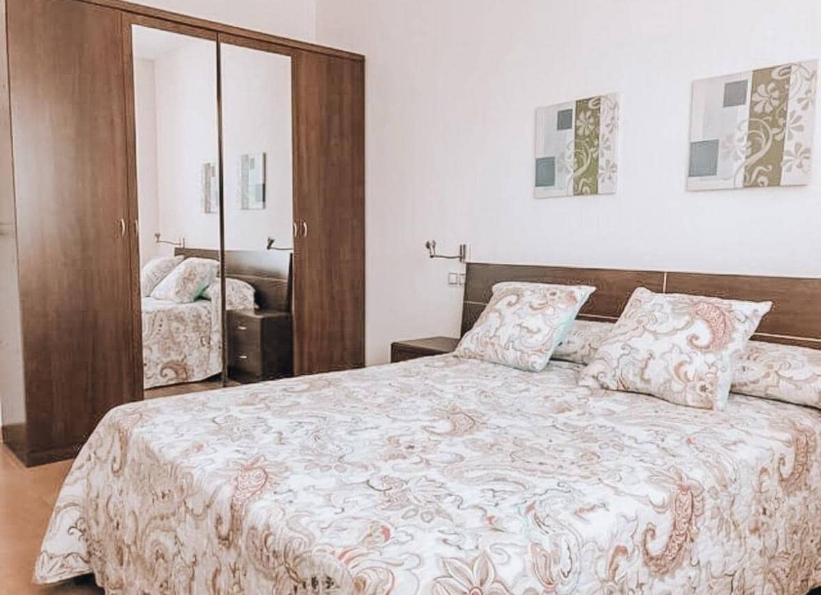 2 soverom Leilighet til salgs i Roquetas de Mar med svømmebasseng garasje - € 170 000 (Ref: 9458659)