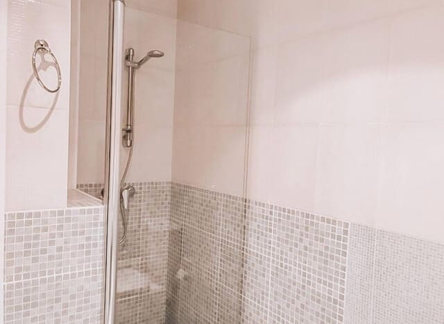 2 soverom Leilighet til salgs i Roquetas de Mar med svømmebasseng garasje - € 170 000 (Ref: 9458659)