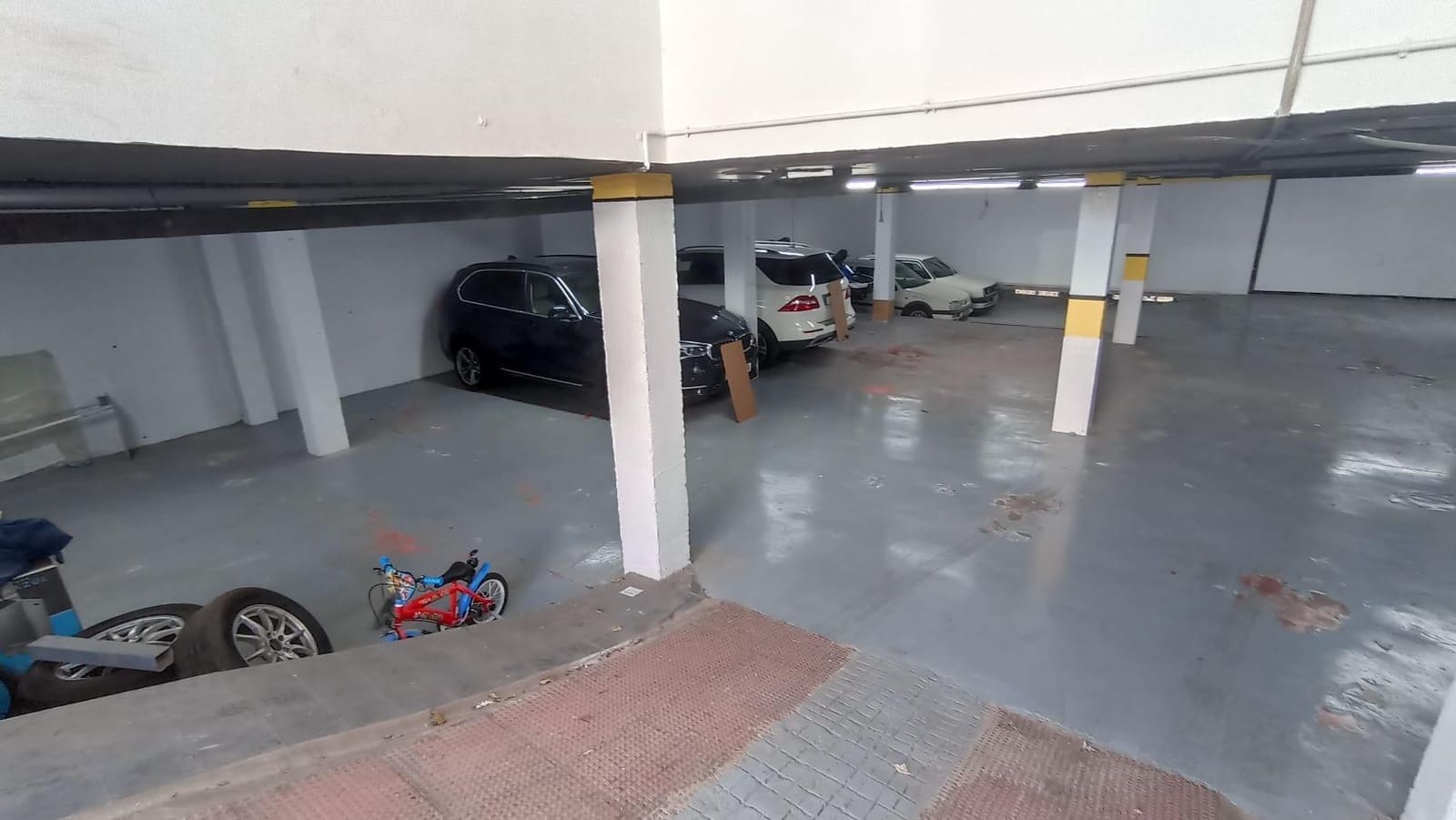 Local Comercial en Roquetas de Mar en venta con garaje - 250.000 € (Ref: 9458664)