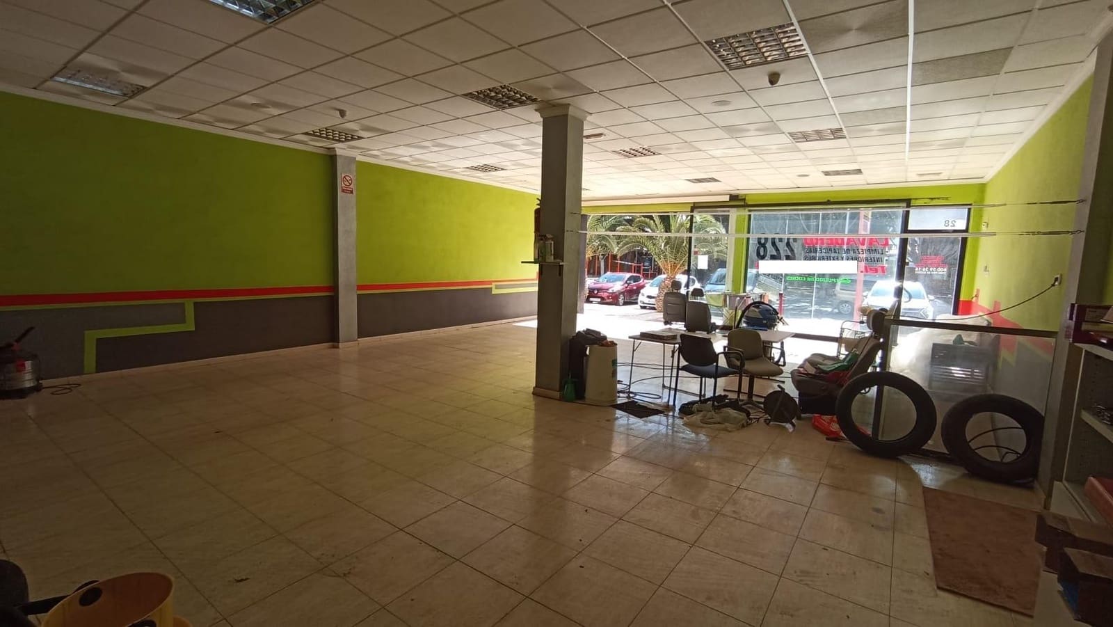 Local Comercial en Roquetas de Mar en venta con garaje - 250.000 € (Ref: 9458664)