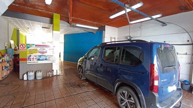 Local Comercial en Roquetas de Mar en venta con garaje - 250.000 € (Ref: 9458664)