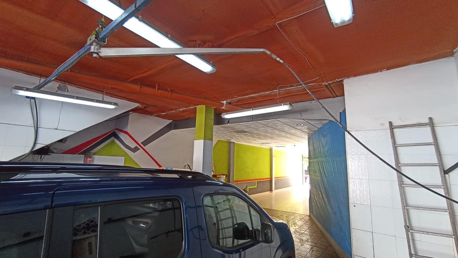 Local Comercial en Roquetas de Mar en venta con garaje - 250.000 € (Ref: 9458664)