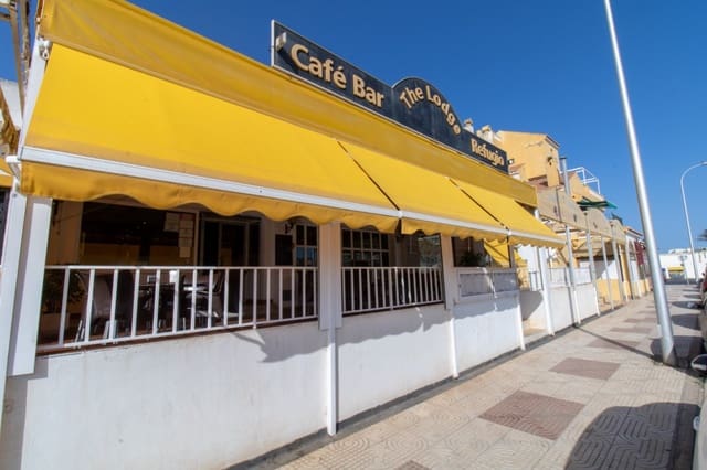 Kaupallinen myytävänä paikassa Roquetas de Mar - 122 000 € (Ref: 9458667)