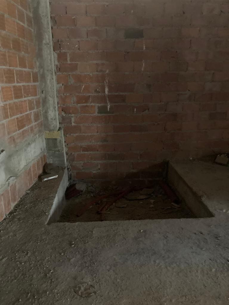 Commercial for rent in Roquetas de Mar - € 500 (Ref: 9458670)