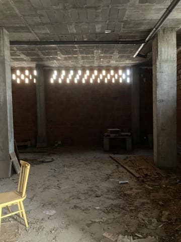 Commercieel te huur in Roquetas de Mar - € 500 (Ref: 9458670)