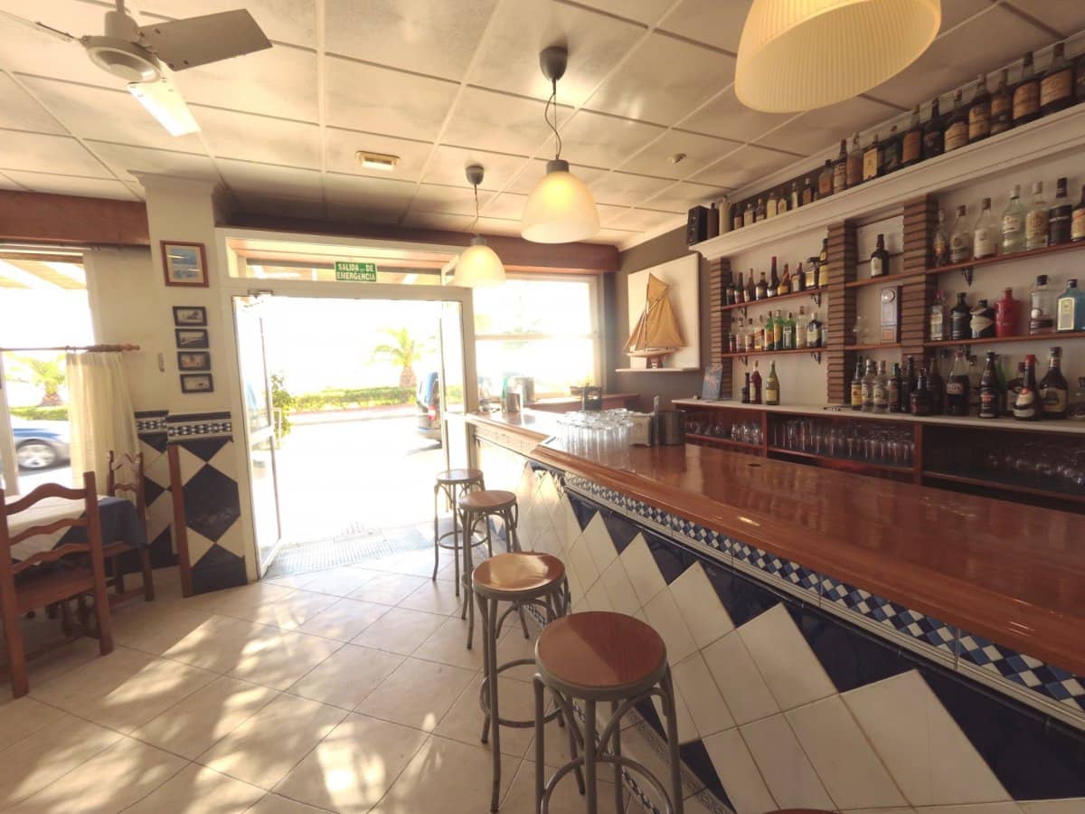 Comercial para venda em Roquetas de Mar - 298 000 € (Ref: 9458671)