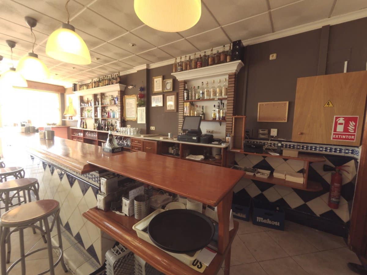 Comercial para venda em Roquetas de Mar - 298 000 € (Ref: 9458671)