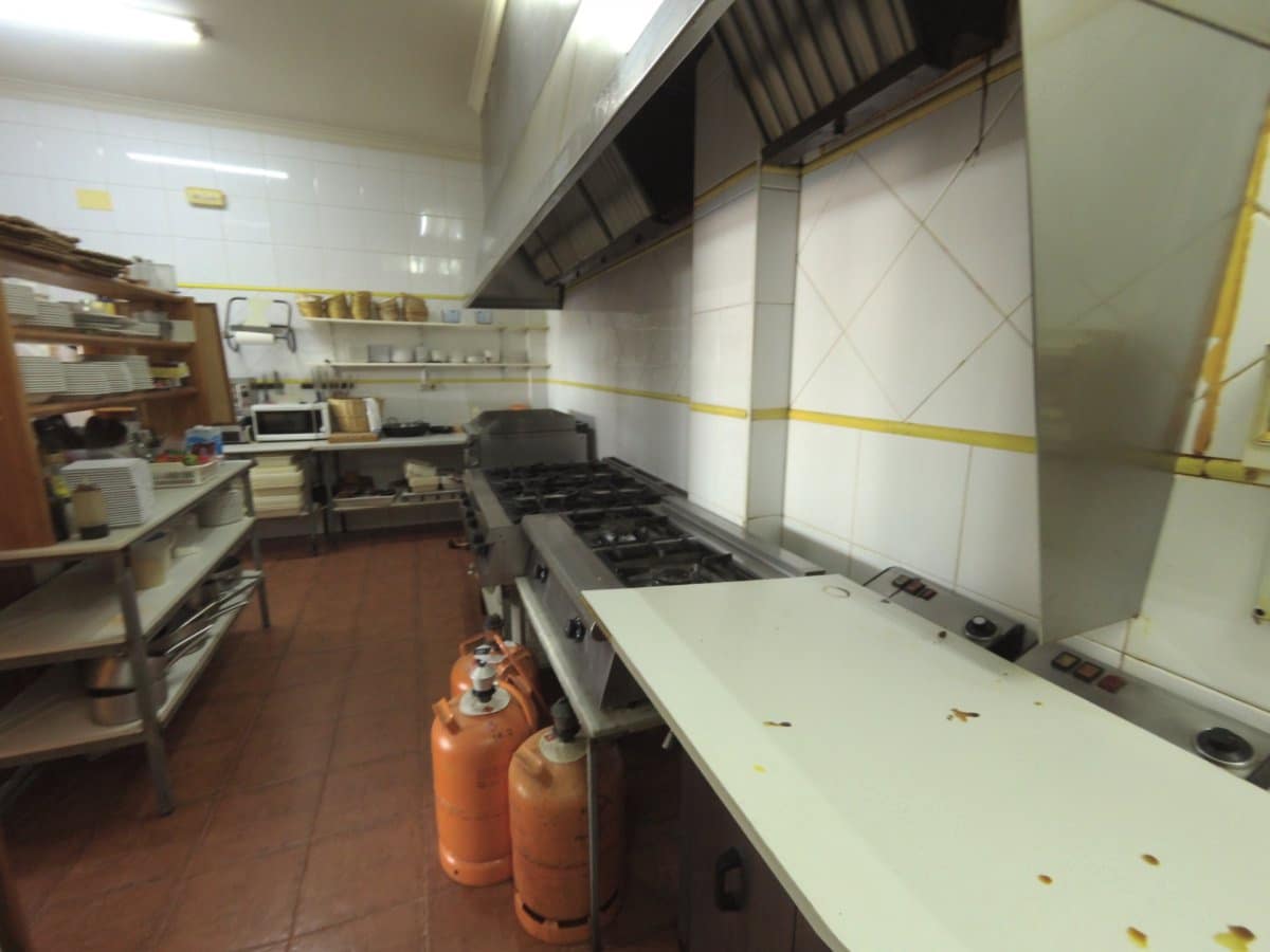 Comercial para venda em Roquetas de Mar - 298 000 € (Ref: 9458671)