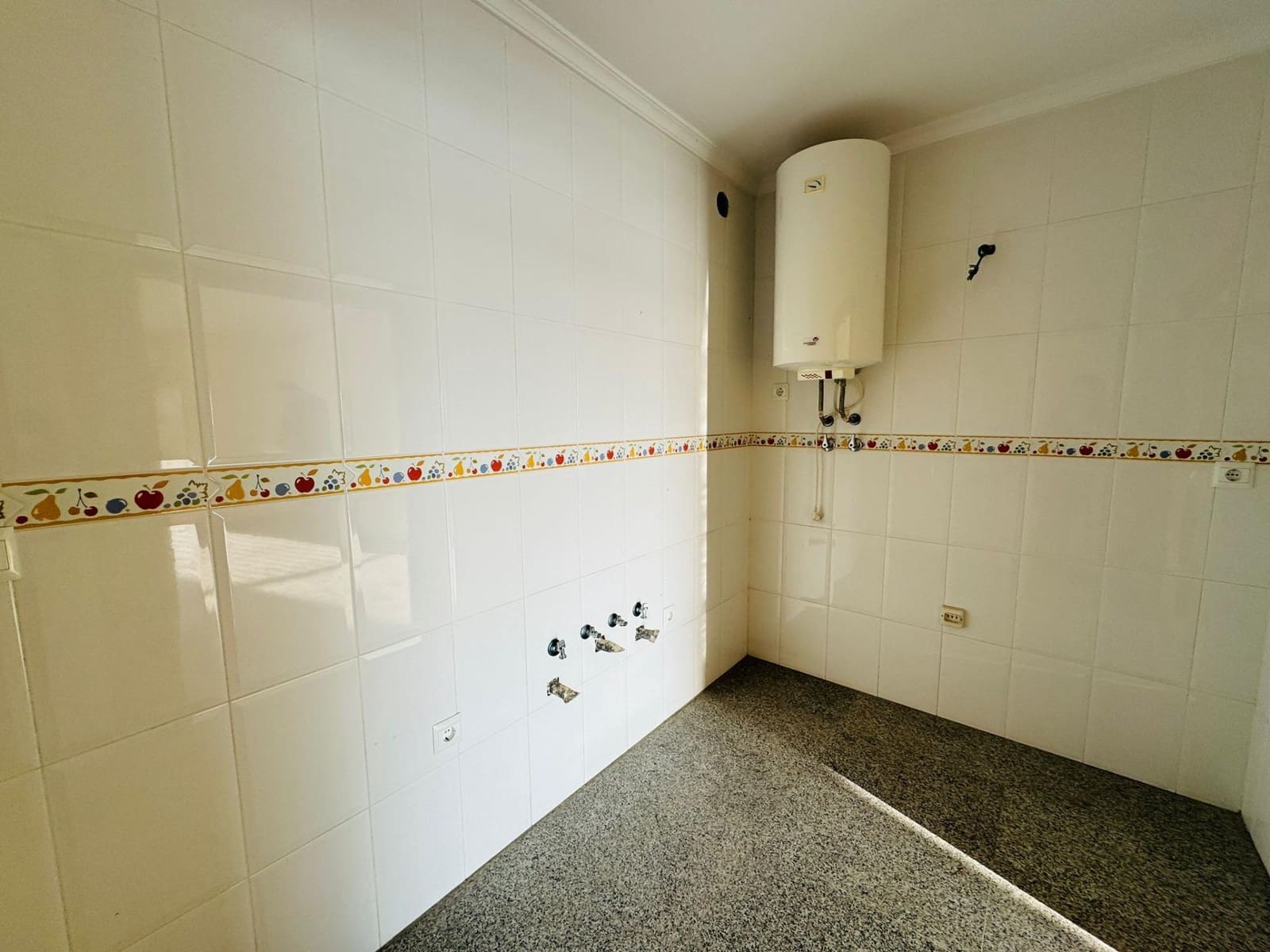 Piso de 2 habitaciones en Roquetas de Mar en venta - 167.000 € (Ref: 9465854)