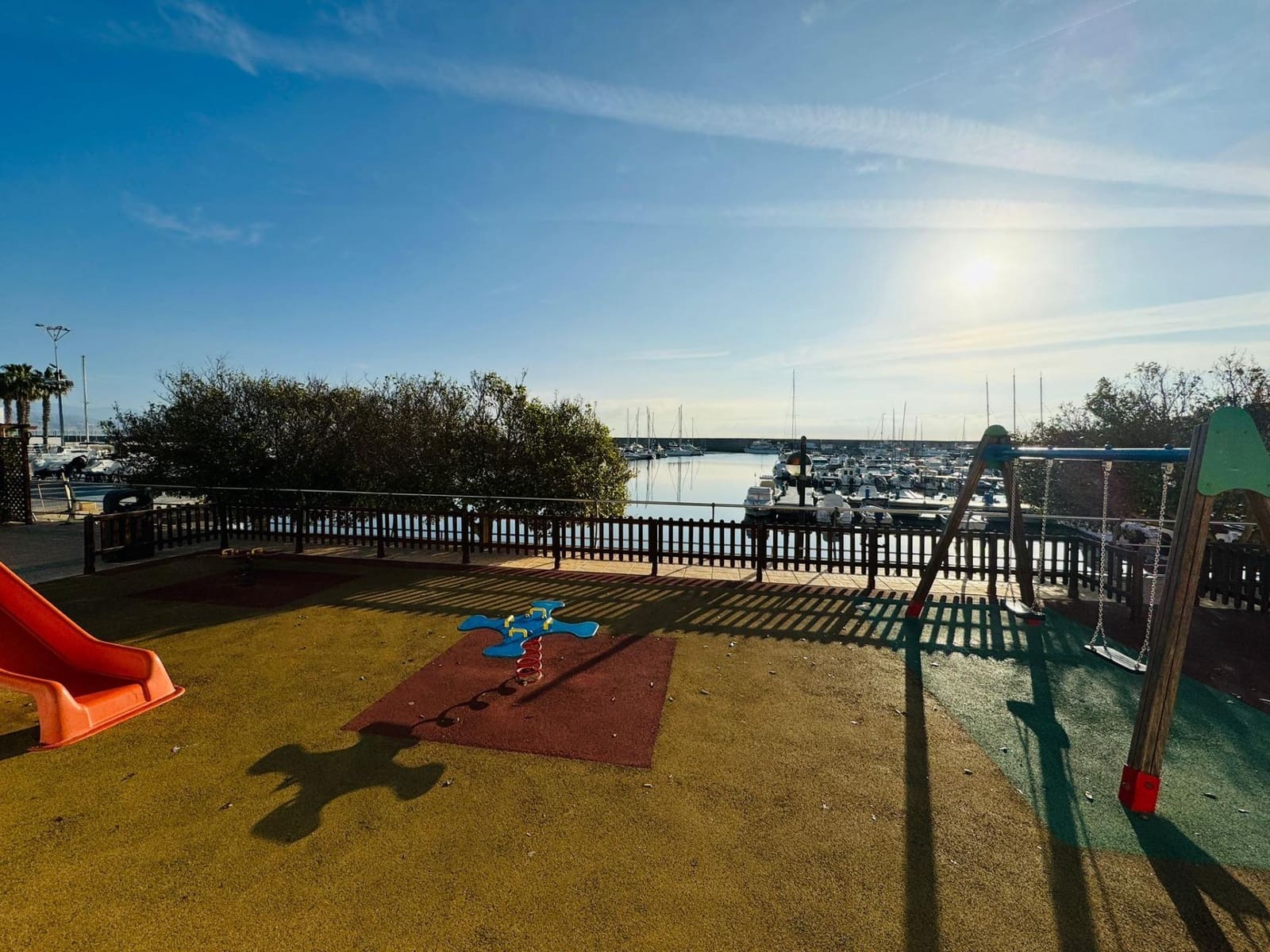 Piso de 2 habitaciones en Roquetas de Mar en venta - 167.000 € (Ref: 9465854)