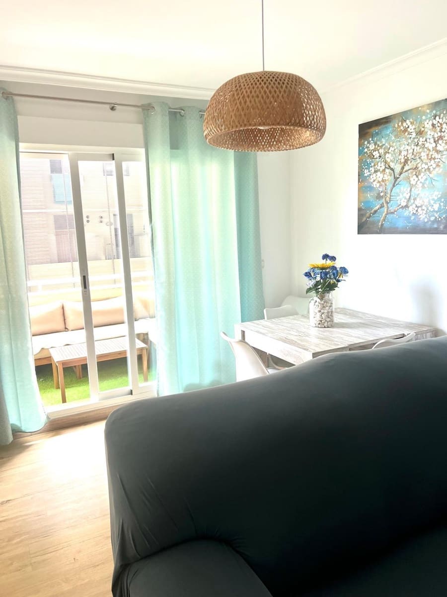 2 soveværelse Lejlighed til salg i Roquetas de Mar med swimmingpool garage - € 189.000 (Ref: 9473054)