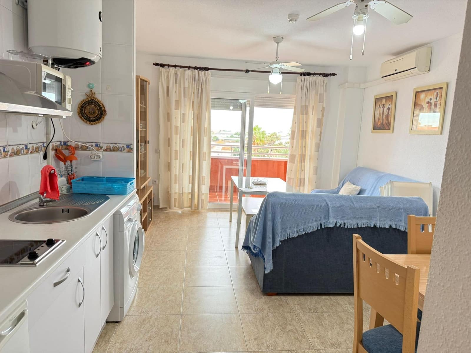 1 soverom Leilighet til salgs i Roquetas de Mar med garasje - € 115 000 (Ref: 9473055)