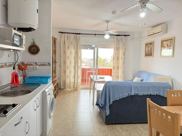 1 sovrum Lägenhet till salu i Roquetas de Mar med garage - 115 000 € (Ref: 9473055)