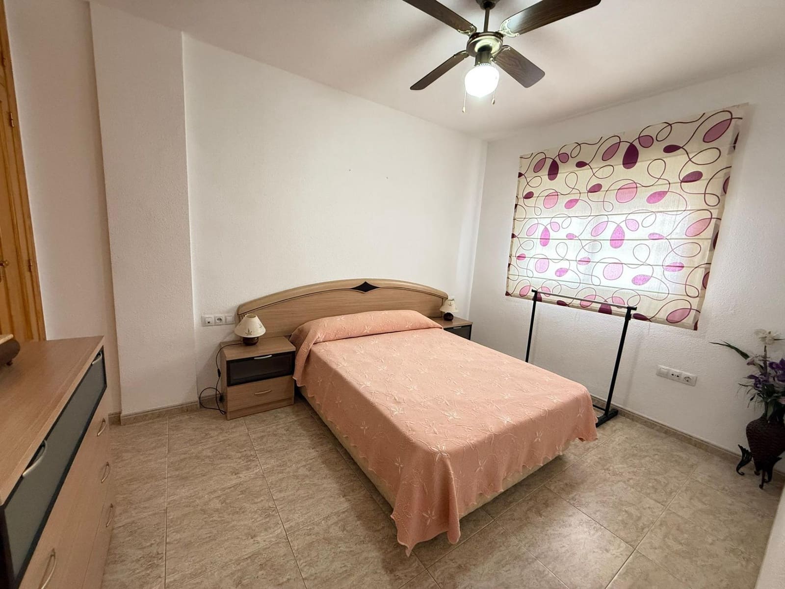 1 soverom Leilighet til salgs i Roquetas de Mar med garasje - € 115 000 (Ref: 9473055)