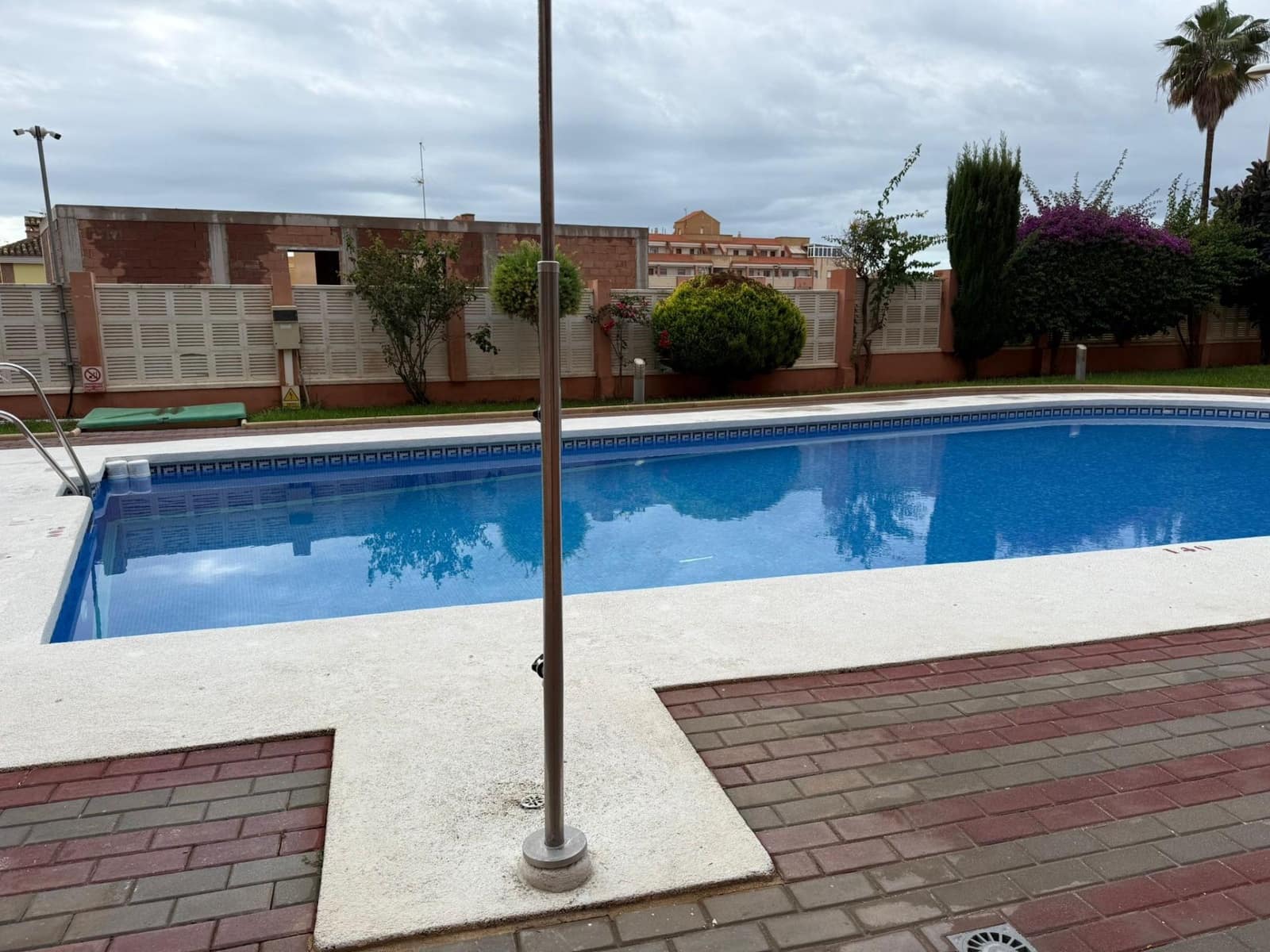 1 soverom Leilighet til salgs i Roquetas de Mar med garasje - € 115 000 (Ref: 9473055)