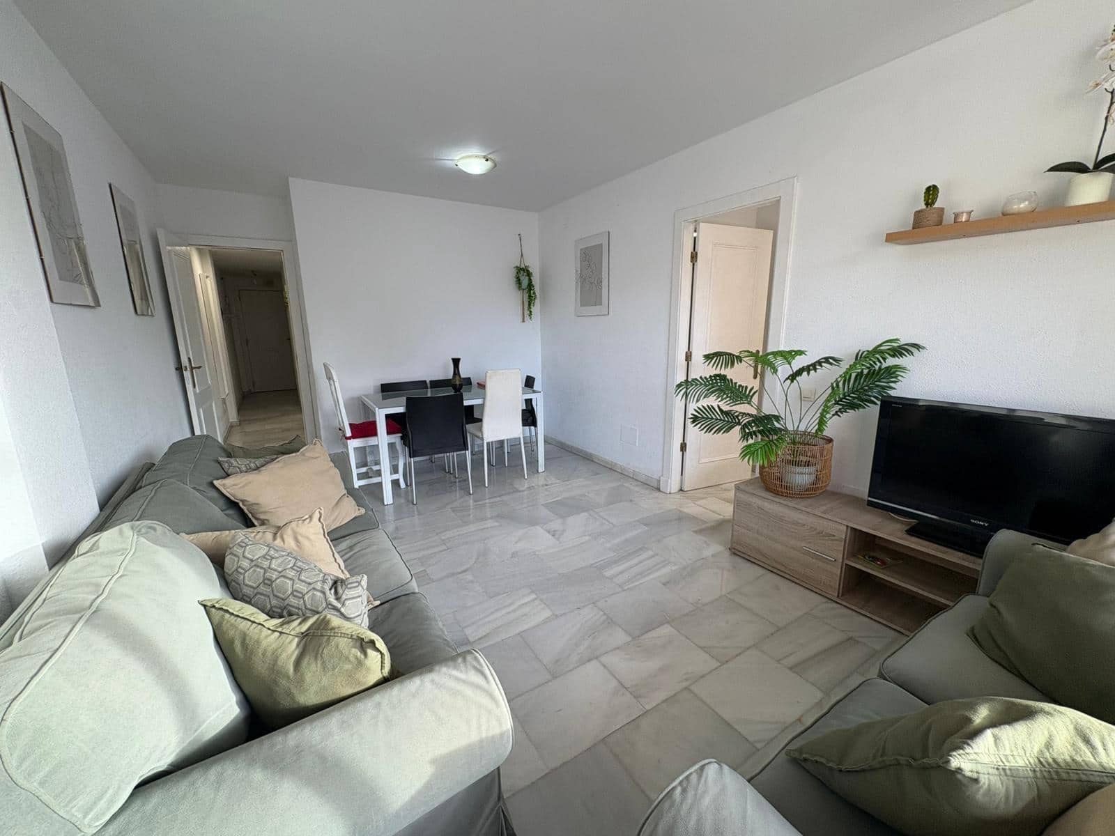 3 bedroom Apartment for sale in Roquetas de Mar with garage - € 188,800 (Ref: 9473056)