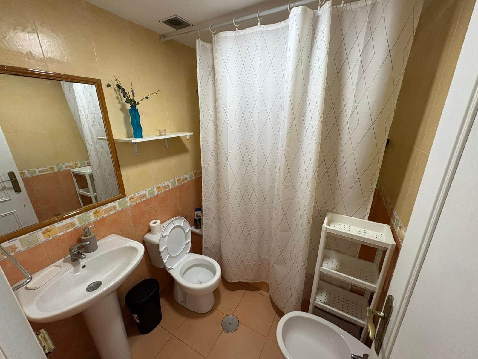 3 bedroom Apartment for sale in Roquetas de Mar with garage - € 188,800 (Ref: 9473056)