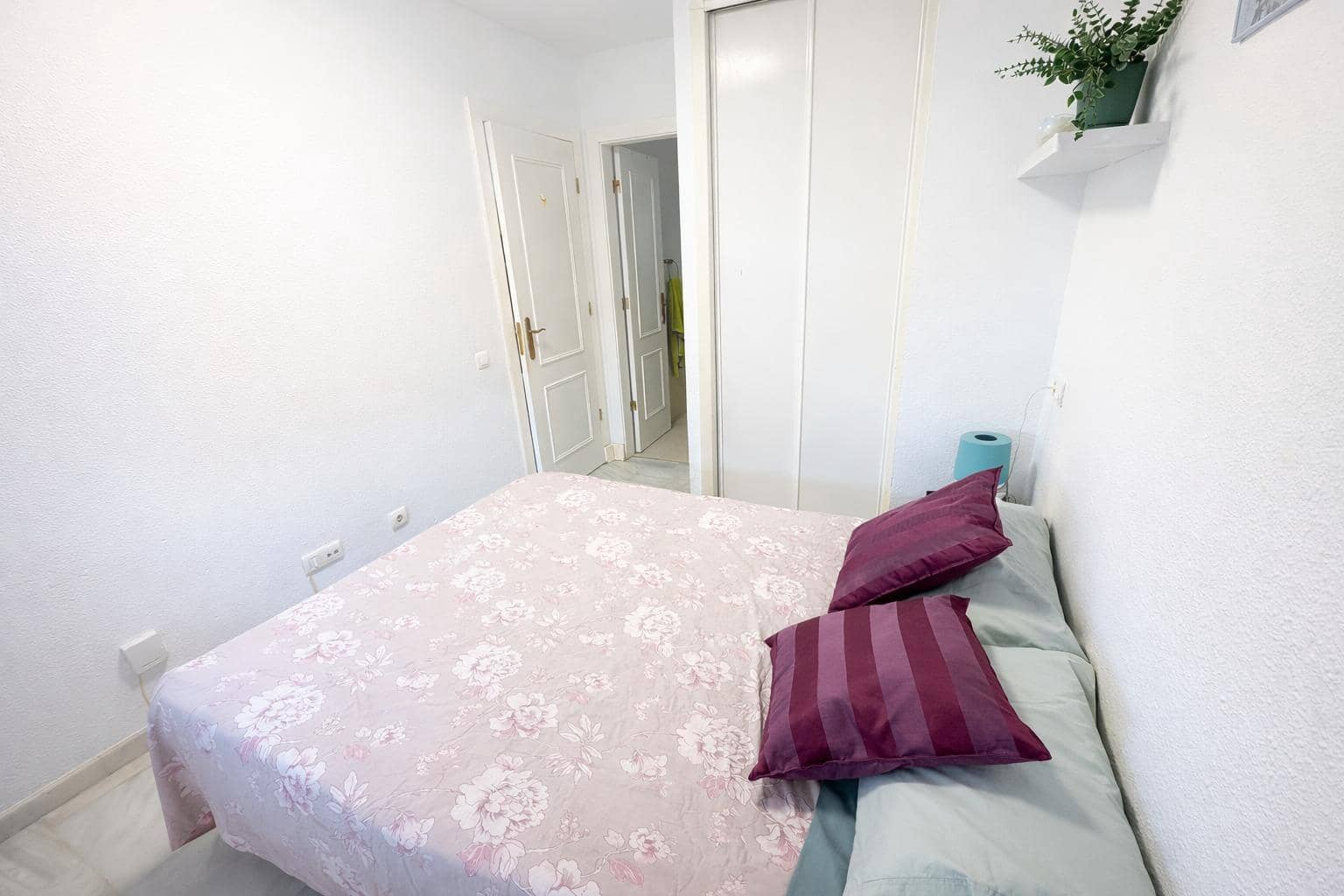 3 bedroom Apartment for sale in Roquetas de Mar with garage - € 188,800 (Ref: 9473056)