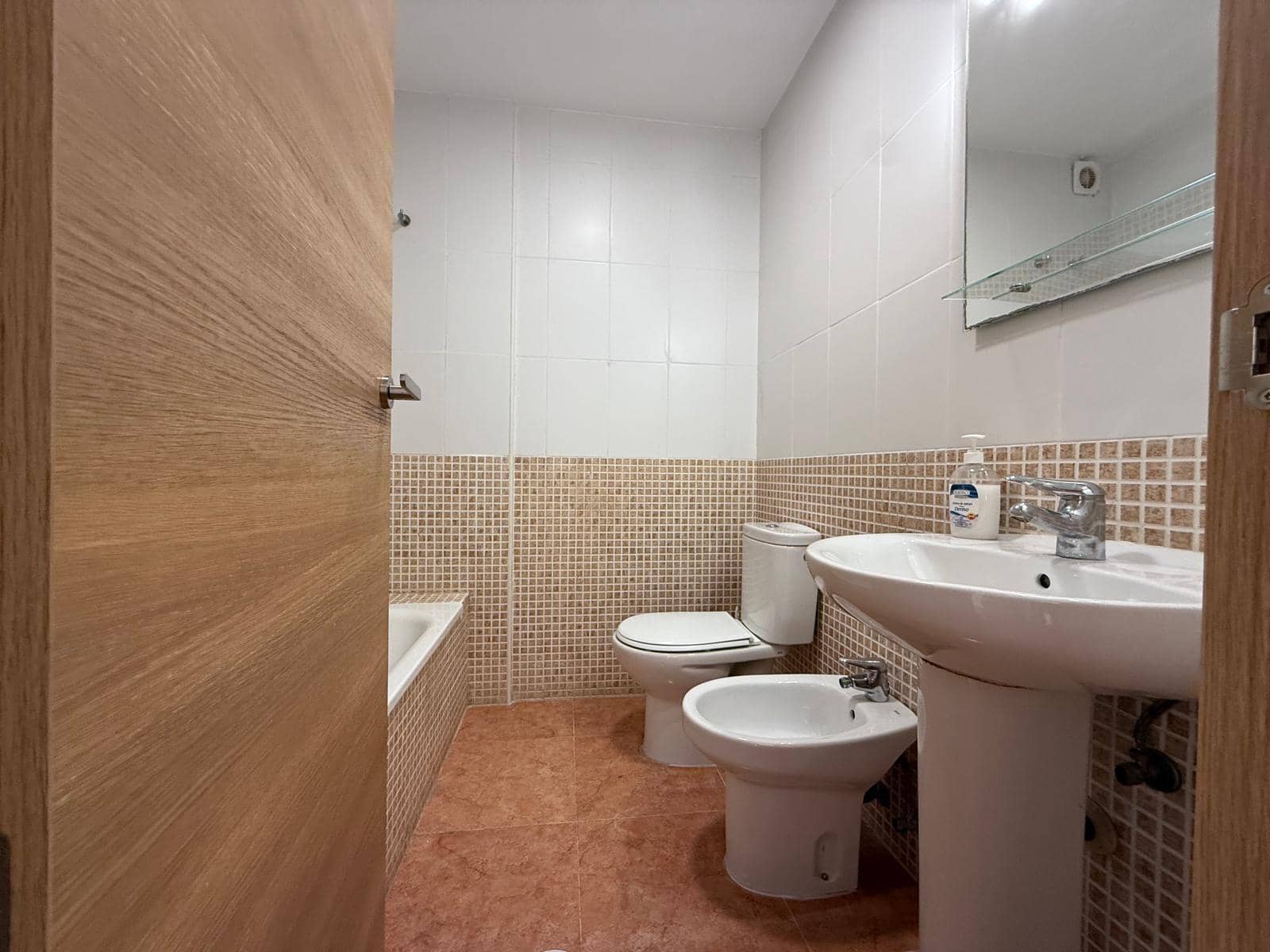 2 bedroom Flat for sale in Roquetas de Mar - € 145,000 (Ref: 9473057)