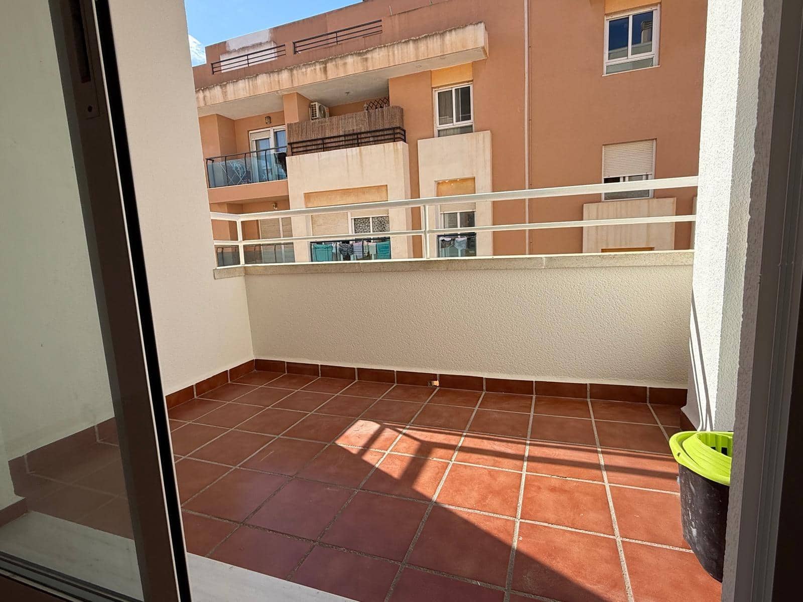 2 bedroom Flat for sale in Roquetas de Mar - € 145,000 (Ref: 9473057)