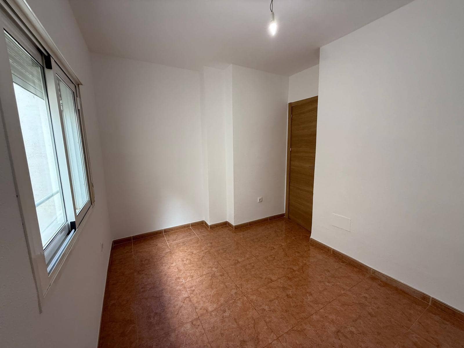 2 bedroom Flat for sale in Roquetas de Mar - € 145,000 (Ref: 9473057)