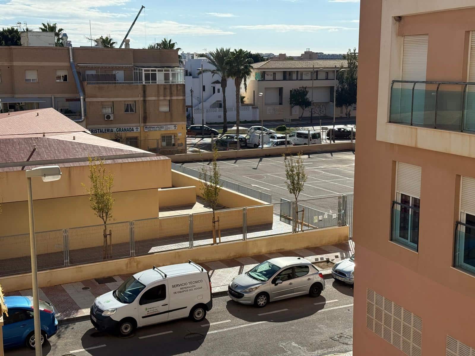 2 bedroom Flat for sale in Roquetas de Mar - € 145,000 (Ref: 9473057)