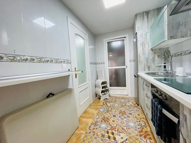 2 sovrum Lägenhet till salu i Roquetas de Mar med garage - 159 900 € (Ref: 9473059)