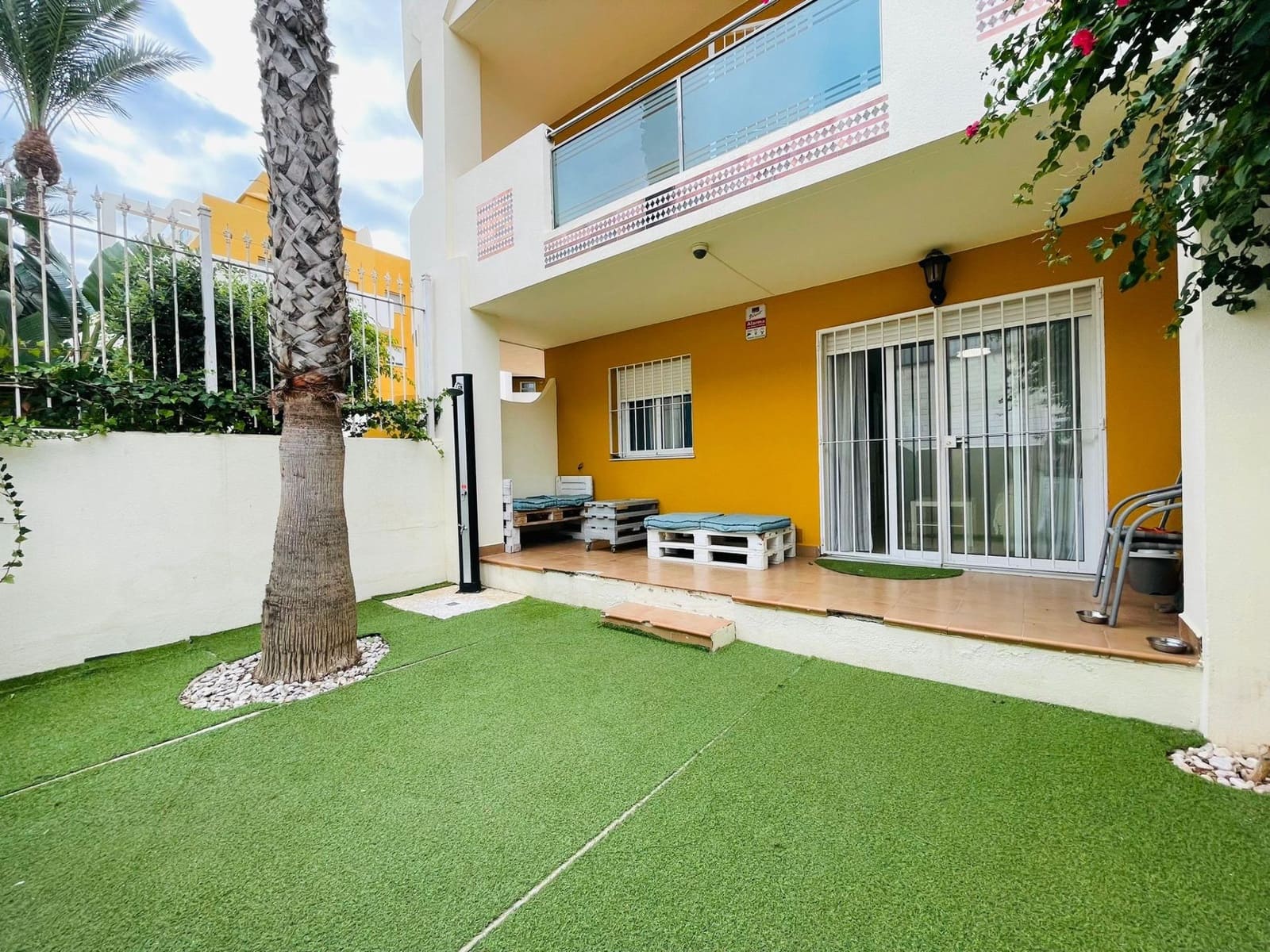 2 soverom Leilighet til salgs i Roquetas de Mar med garasje - € 159 900 (Ref: 9473059)