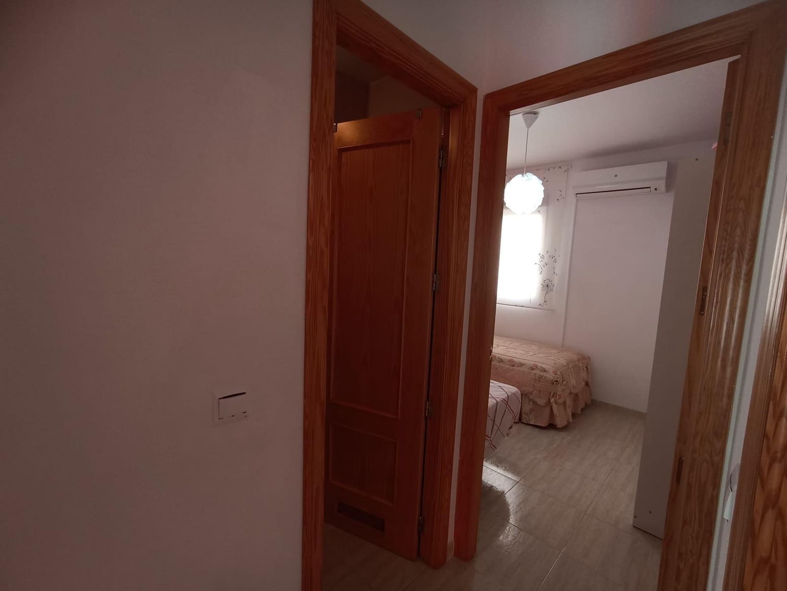 2 bedroom Flat for sale in Roquetas de Mar with garage - € 98,500 (Ref: 9491524)