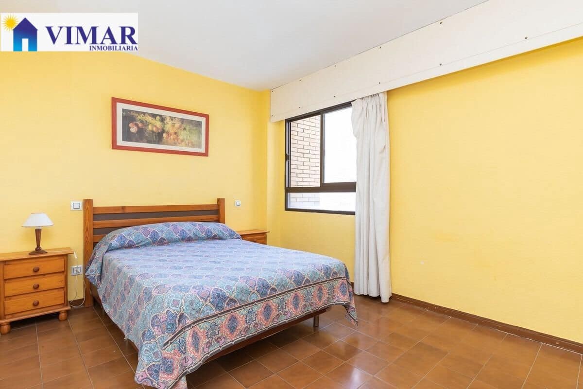 2 makuuhuone Asunto myytävänä paikassa Roquetas de Mar mukana uima-altaan - 156 000 € (Ref: 9491525)