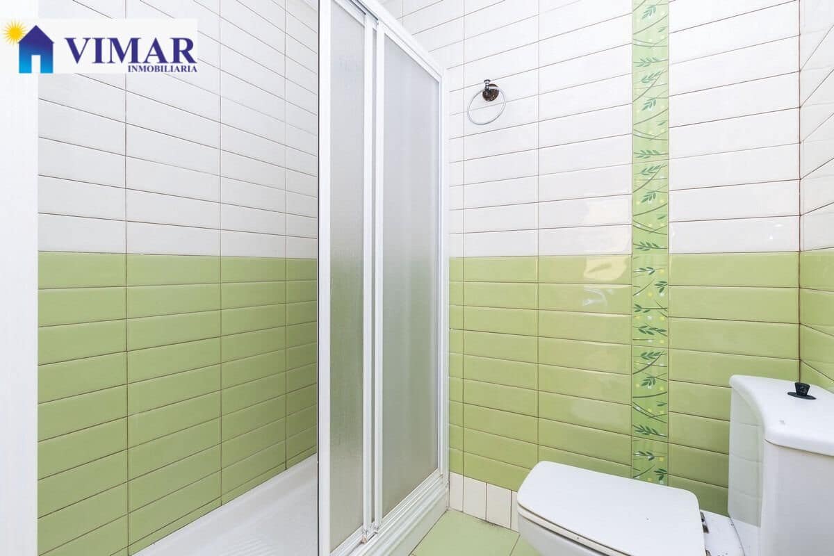 2 makuuhuone Asunto myytävänä paikassa Roquetas de Mar mukana uima-altaan - 156 000 € (Ref: 9491525)