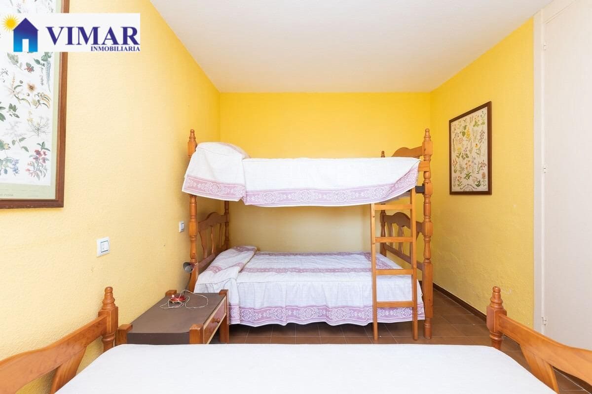 2 makuuhuone Asunto myytävänä paikassa Roquetas de Mar mukana uima-altaan - 156 000 € (Ref: 9491525)