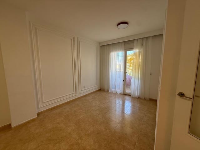 Piso de 2 habitaciones en Roquetas de Mar en venta - 121.000 € (Ref: 9499028)