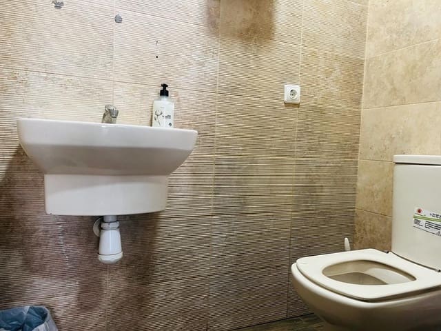 Komercyjne na sprzedaż w Roquetas de Mar - 162 000 € (Ref: 9519052)