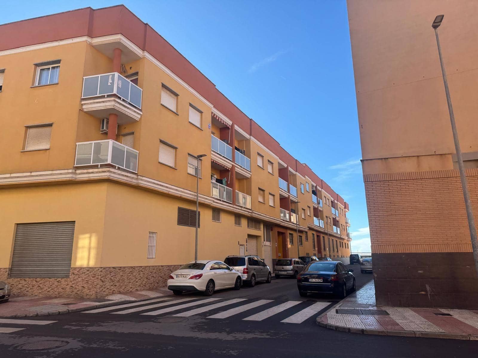 2 sypialnia Apartament na sprzedaż w Roquetas de Mar z basenem garażem - 98 000 € (Ref: 9524417)