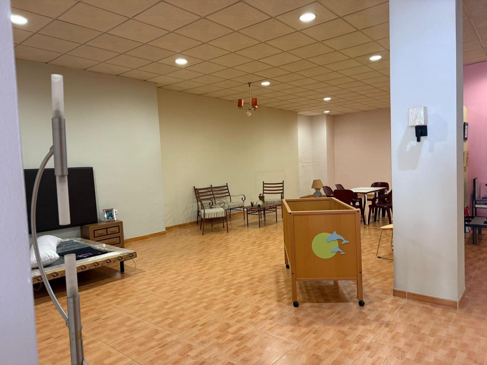 Commercieel te koop in El Parador de las Hortichuelas - € 600.000 (Ref: 9530805)