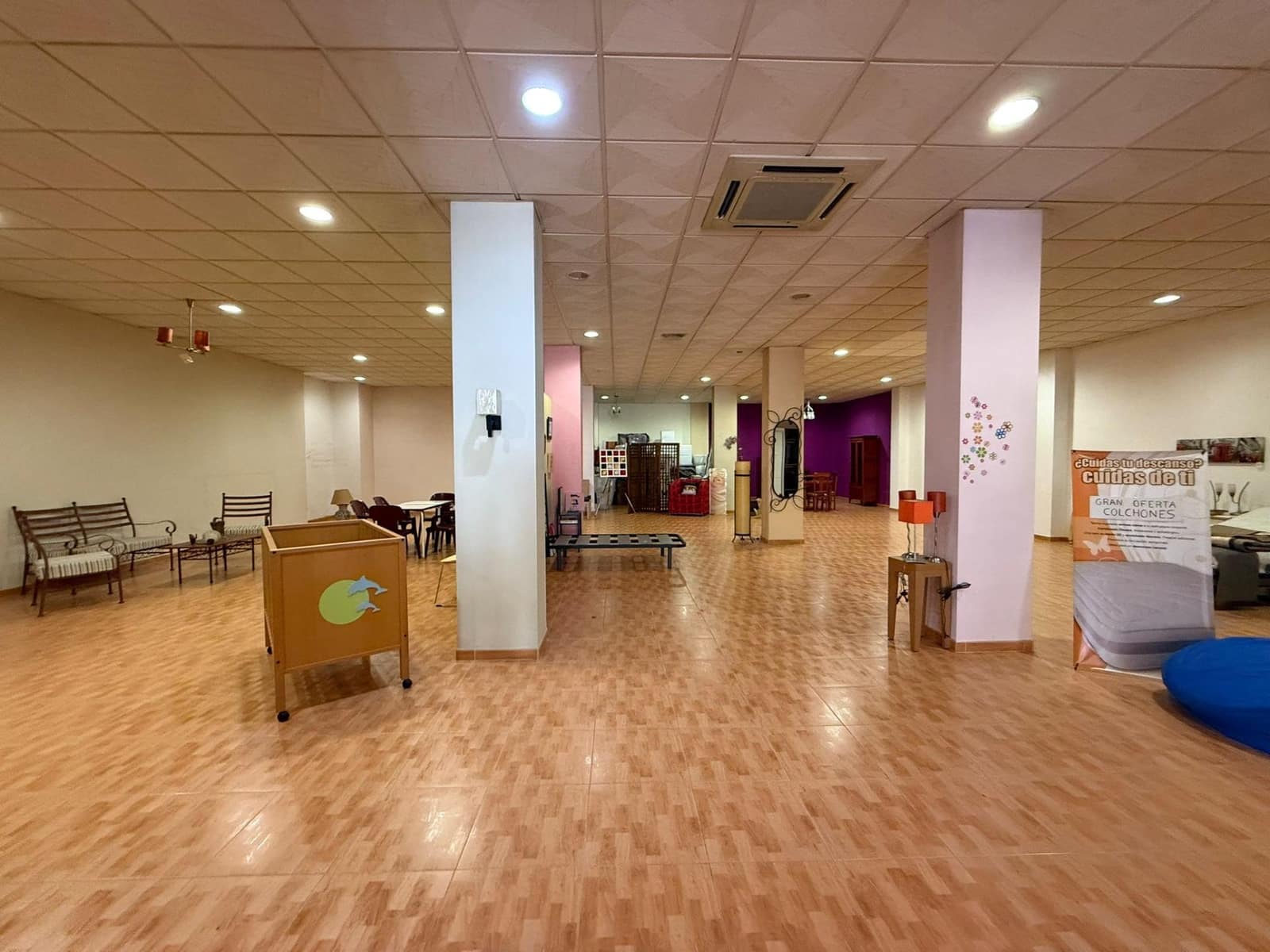 Commercieel te koop in El Parador de las Hortichuelas - € 600.000 (Ref: 9530805)