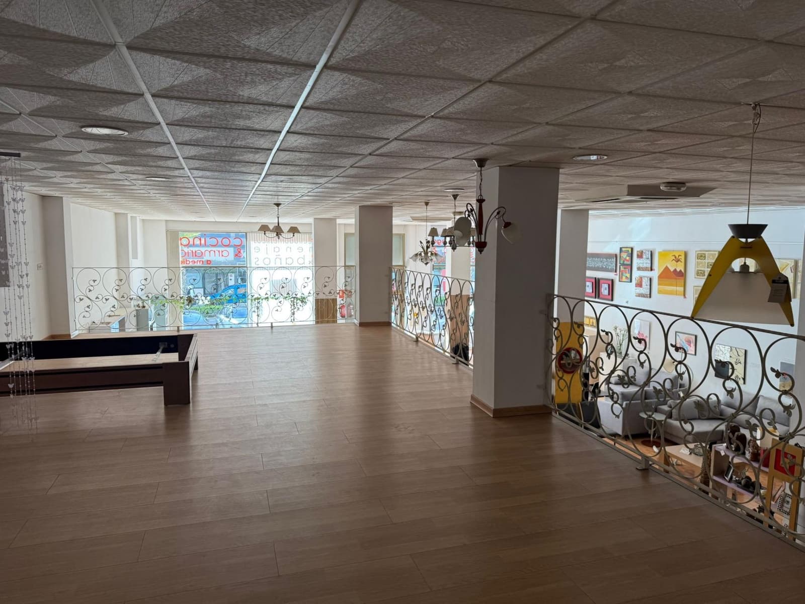 Commercieel te koop in El Parador de las Hortichuelas - € 600.000 (Ref: 9530805)