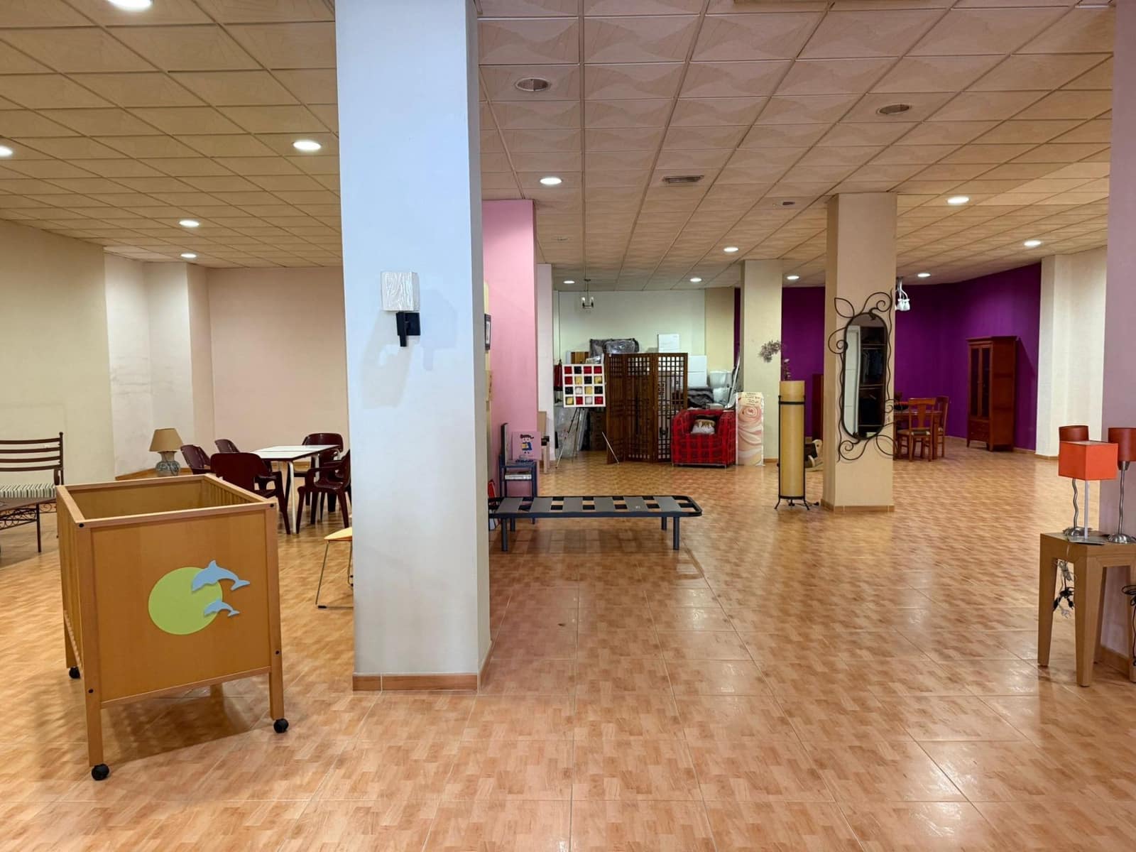 Commercieel te koop in El Parador de las Hortichuelas - € 600.000 (Ref: 9530805)