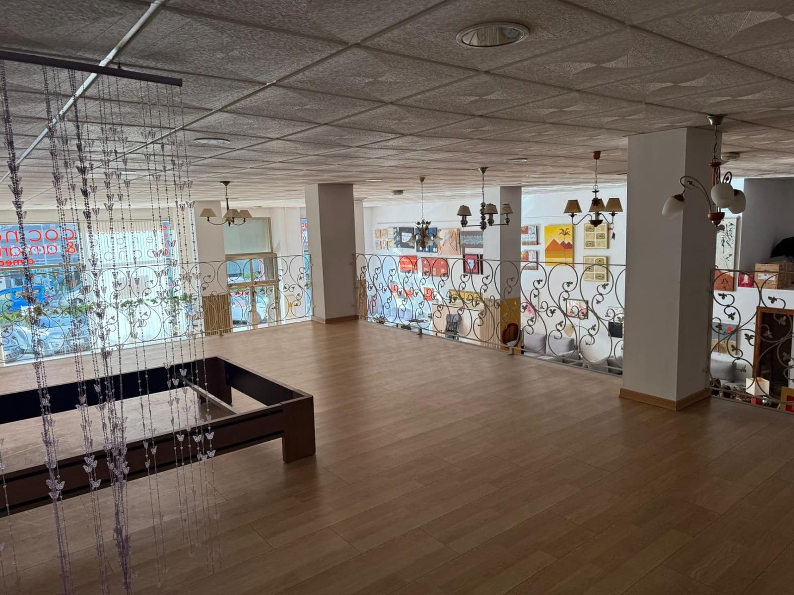 Commercieel te koop in El Parador de las Hortichuelas - € 600.000 (Ref: 9530805)