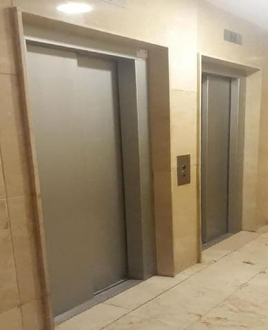 3 slaapkamer Flat te koop in Roquetas de Mar - € 137.000 (Ref: 9584449)